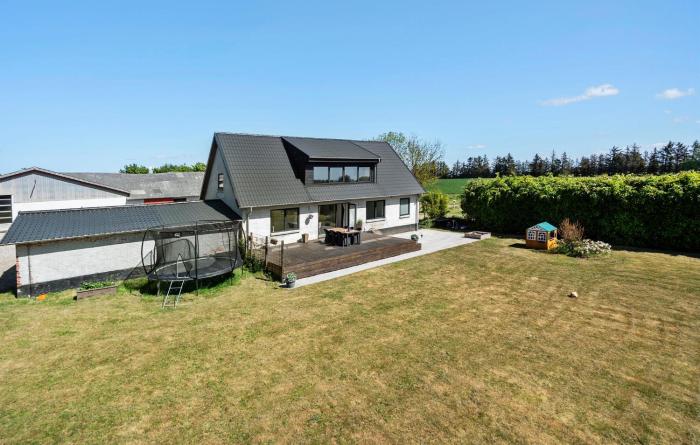 Awesome Home In Sønder Felding