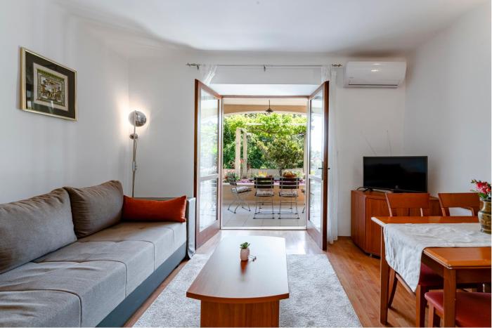 Madonna Field Apartment II