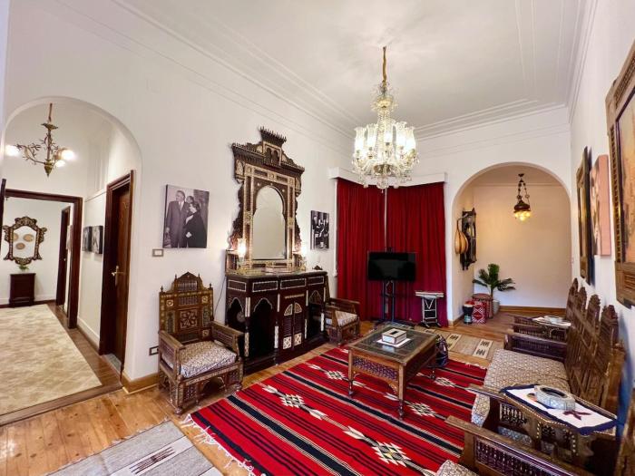 Heritage Arabesque 2BR Apt in Downtown - Mint 16