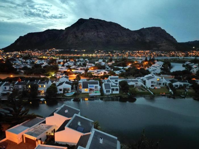 Spearhead on Lake Accommodation-5C