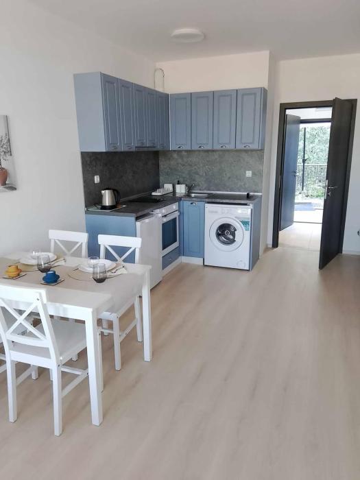 Черно море, Кранево, студио 2