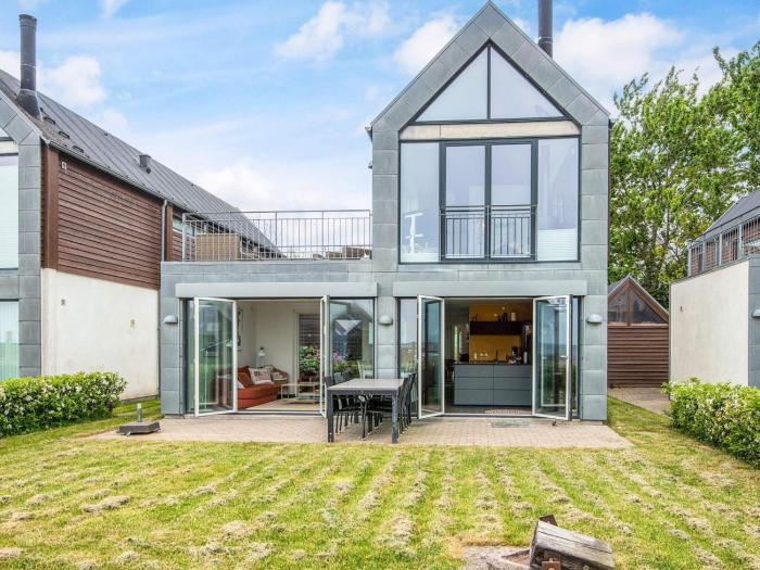 6 person holiday home in Thyholm-By Traum