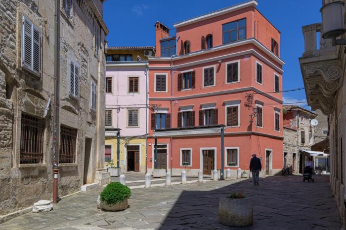 Apartments by the sea Pula - 24381