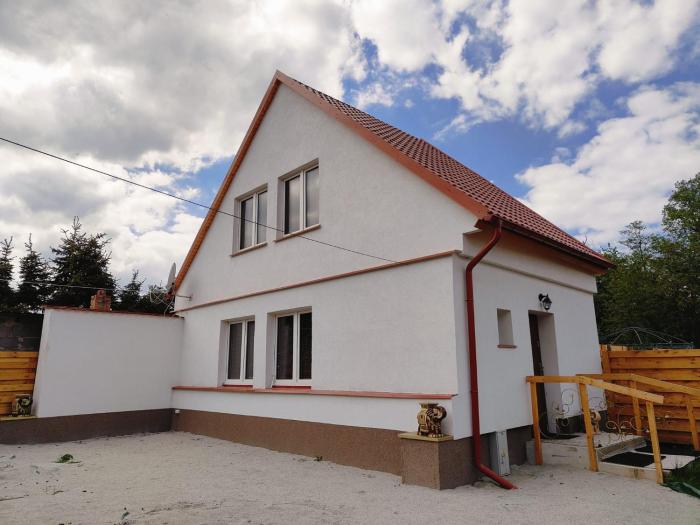 All House near the Castel Książ 503-608-088