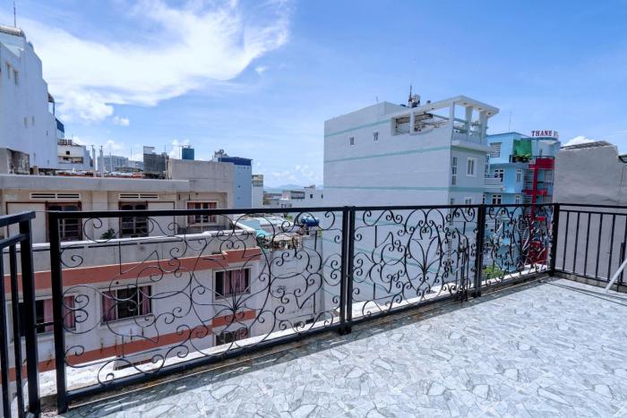 Khách sạn Hoàng Bách