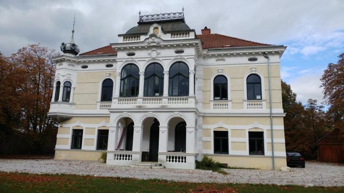 Apartment Vintage in Herrschaftsvilla