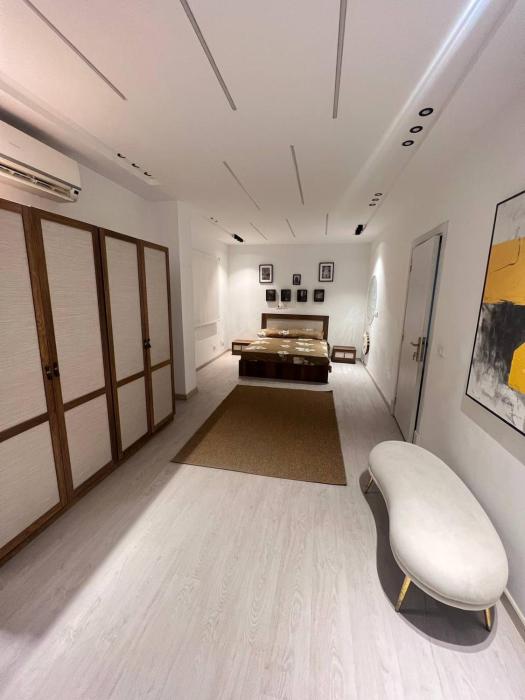 white luxe sheikh zayed apartment