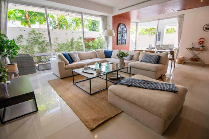 380sq mts, 2 stories Apt, Private Pool, CapCana