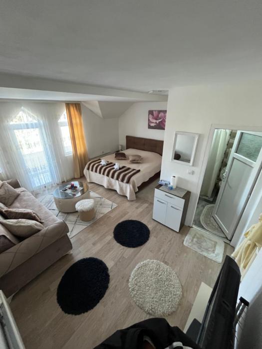 Prenoćište Delija 020