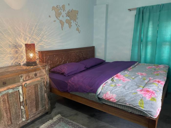 Gulariya Home Stay