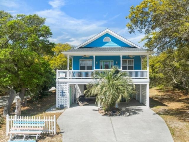 Atlantis Blue - Relaxing beach getaway home directly across the street from beach access! home