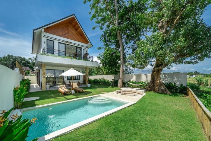 Lush Villa - 2BR with Rice Fields View