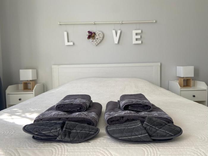 Sweet Home - 55m2 appartment, garden, swimming pool, parking