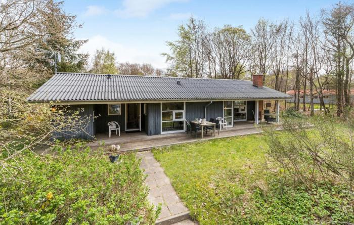 3 Bedroom Lovely Home In Glesborg