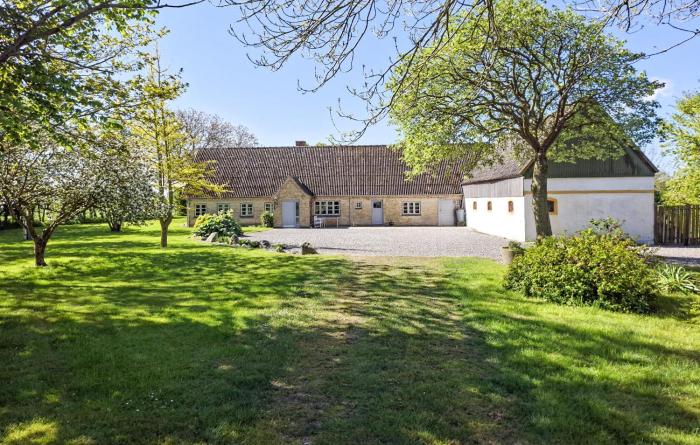 2 Bedroom Amazing Home In Samsø
