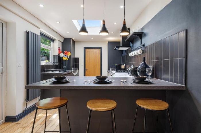 Wrights Terrace - Air Host and Stay - 4 Bedroom