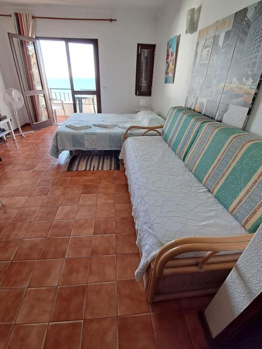 T0 close to the beach and the city center