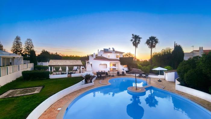 Nicola by Check-in Portugal