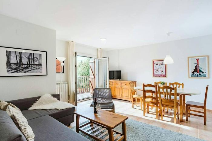 Olympia by Cardi Suites