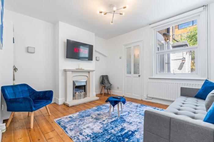 2 Bed House ,Close to Bromley South Station , Free Parking