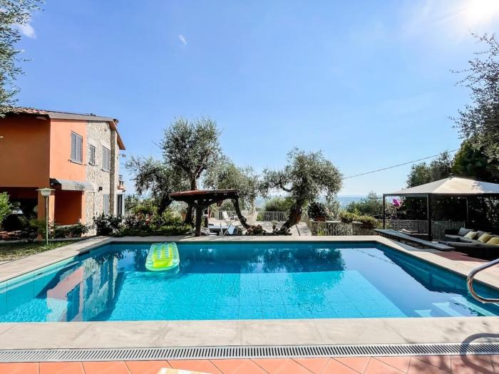 Luxury Villa Olivia with Piscina and sea view