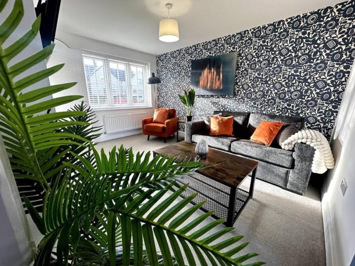 Park House by Blue Skies Stays