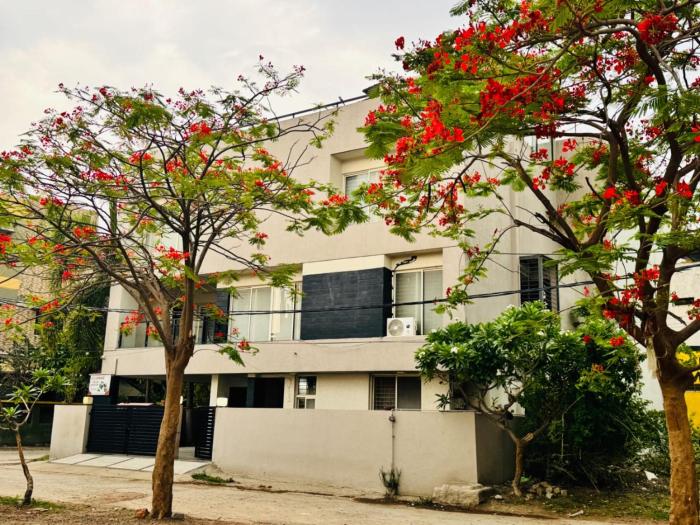 Gulmohar Villa