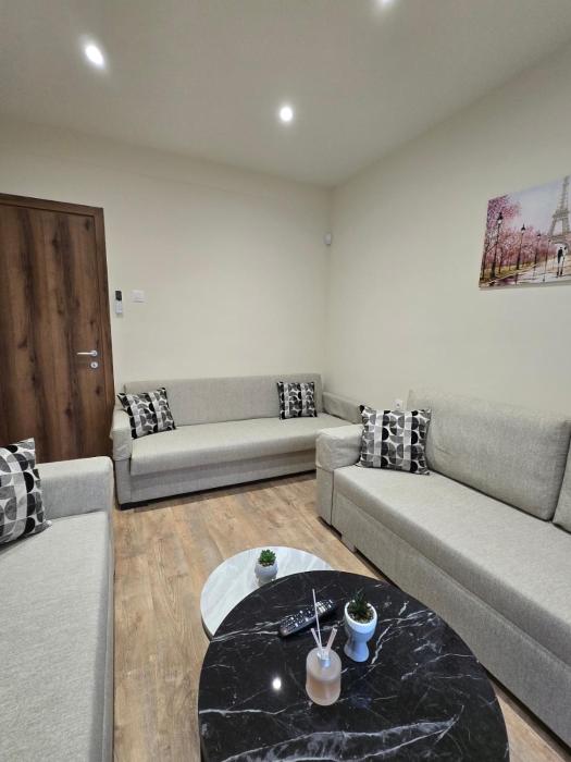 Phidias House Downtown