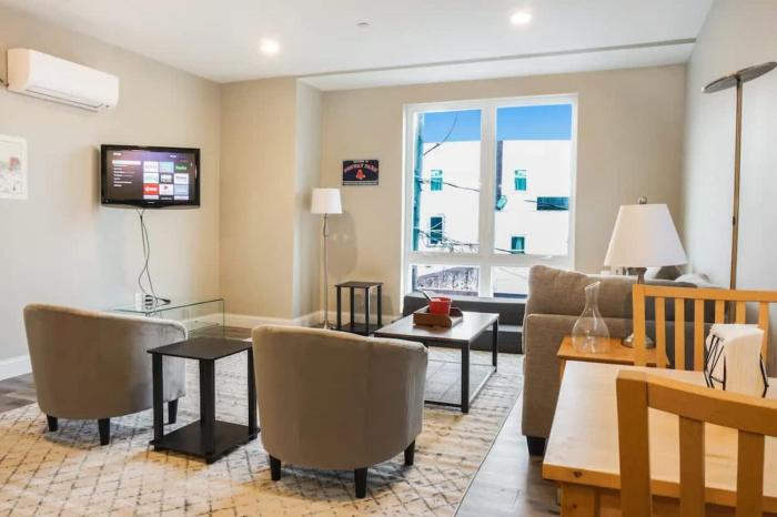 Unit 32 Stylish 1BR 1BA Apartment Long-term stays