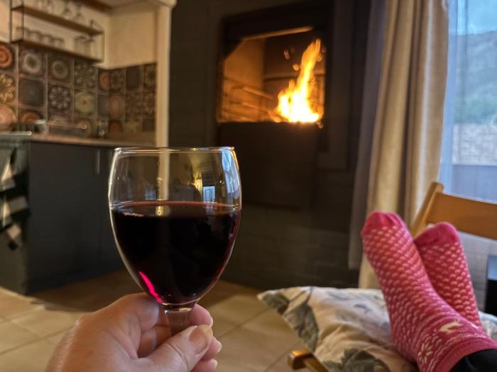 Mountain Views, beach walks, heart of old village