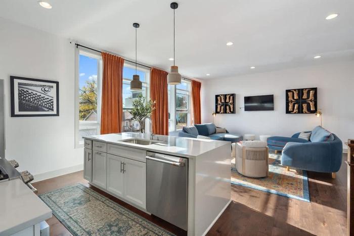 The Southern Lady - Newly Renovated Spacious Patio