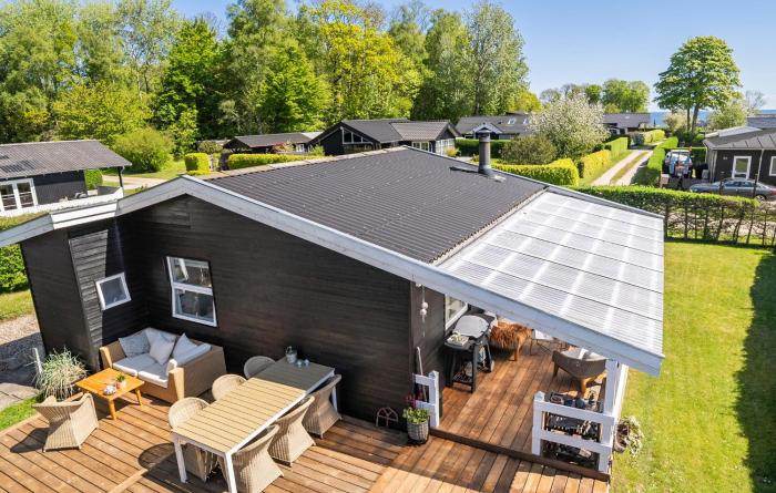 2 Bedroom Cozy Home In Juelsminde