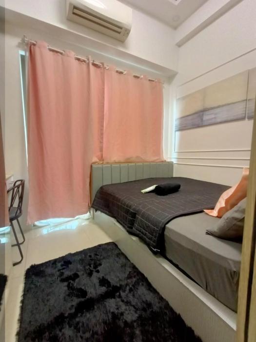 Cozy Couple Room near mall of asia