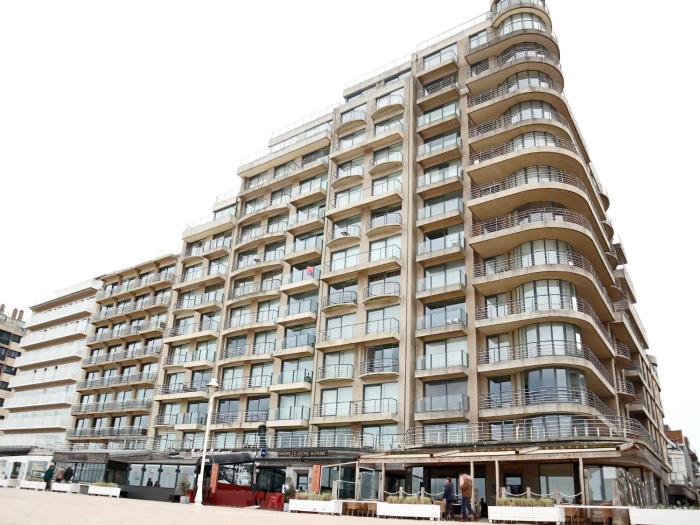 Apartment in Nieuwpoort near the Beach