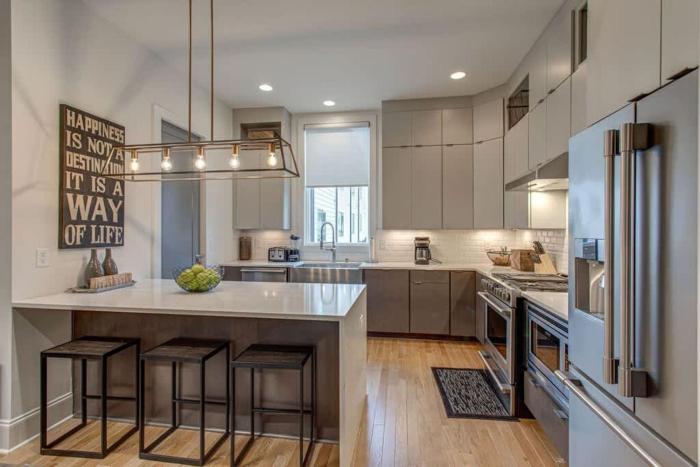 5 min Uber to downtown - 2 car gargage - Rooftop