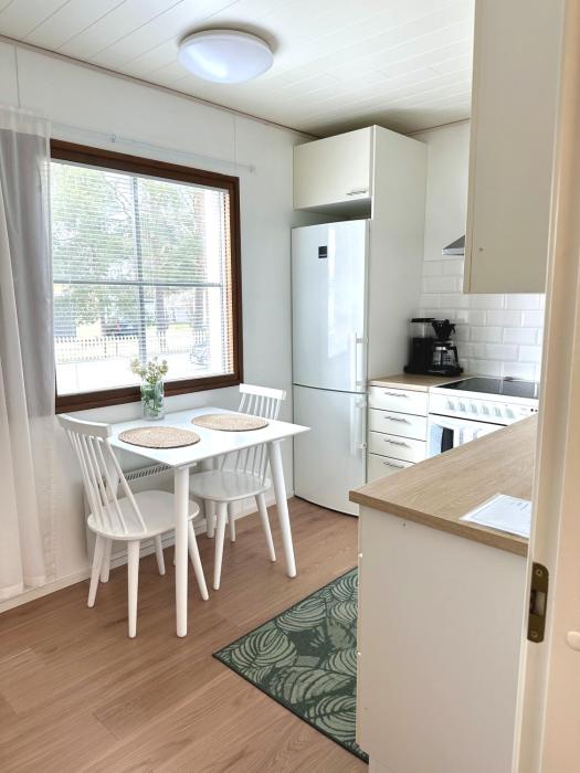 RT asunto, sauna, terassi ja autokatos