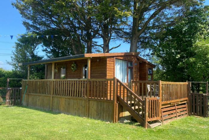 Lakeside Lodge - Castlemartyr - Sleeps 4