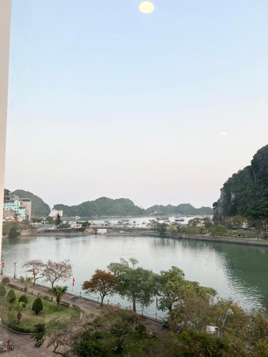 Vũ Dương Hotel Cát Bà