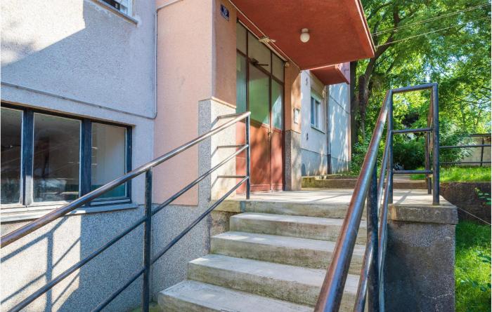 Amazing Apartment In Pula With Wifi