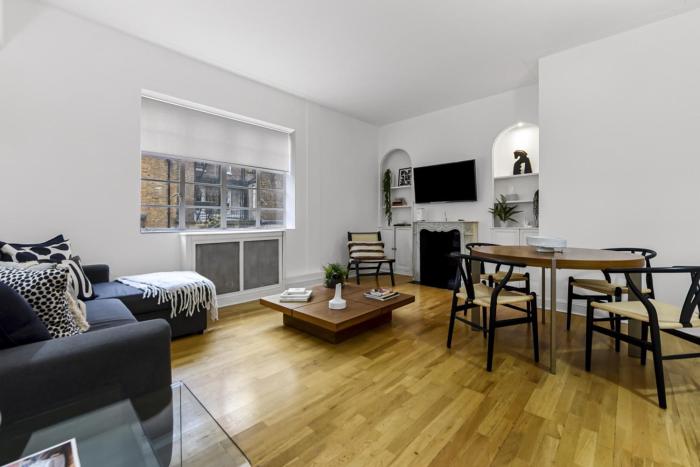 2 Bed Apartment- Mayfair 1