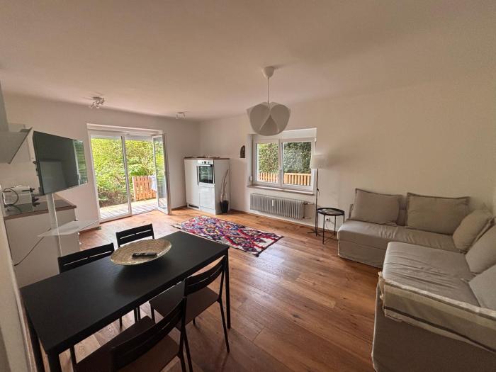 Cozy Apartment with Garden in Graz Free Parking