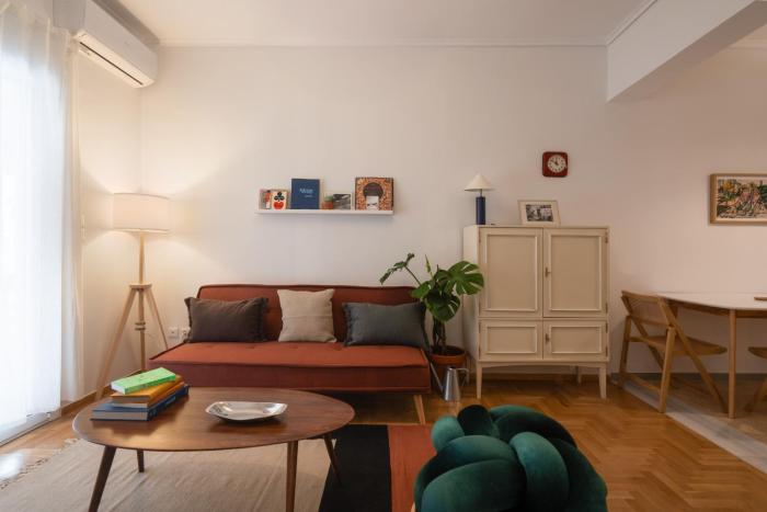 2BR Earthen Echoes Athens Core