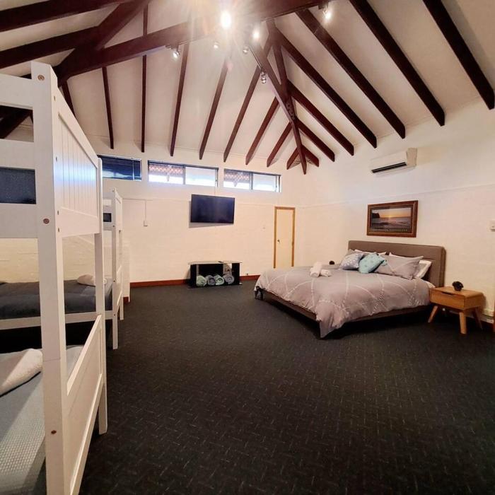 Mandurah Family Resort Bunkhouse