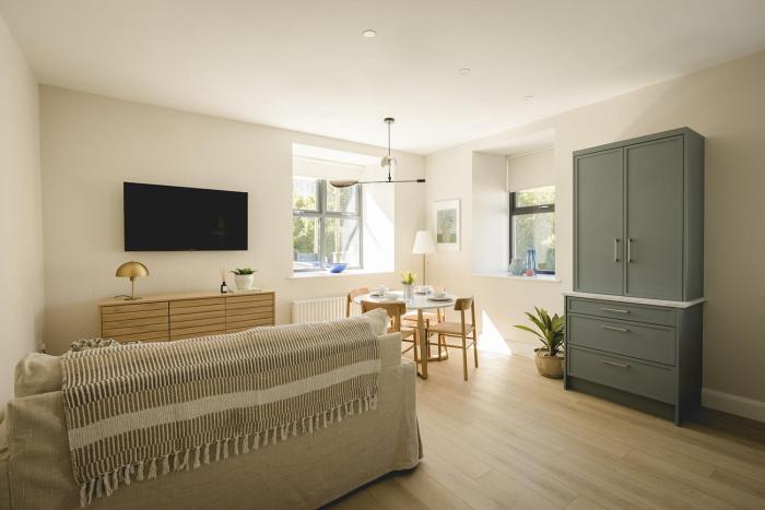 The Old Schoolhouse River View