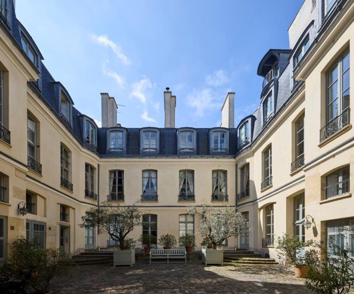 Un 1-Ch1-SdB Confortable- Place des Vosges