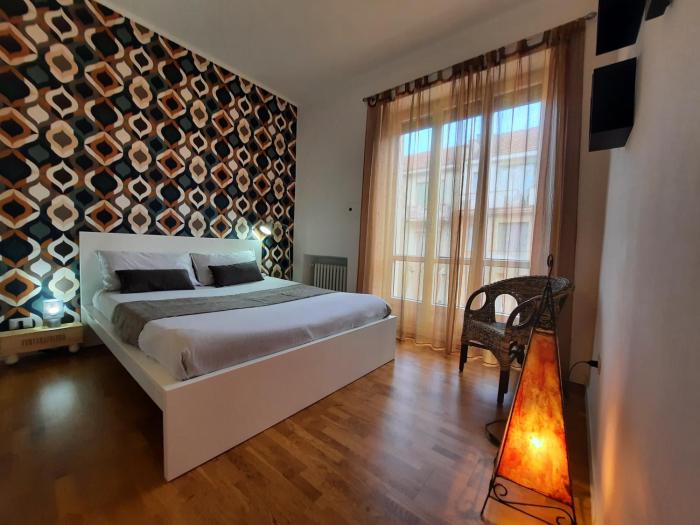 Civicocinque adiacente Metro