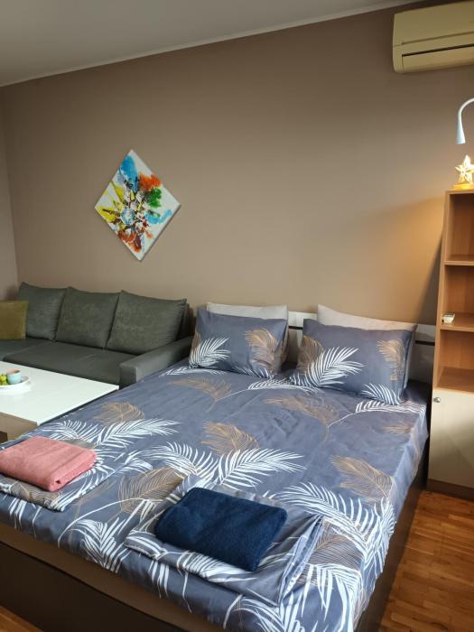 Seaside Primorski Apartment - DownТown - FREE PARKING