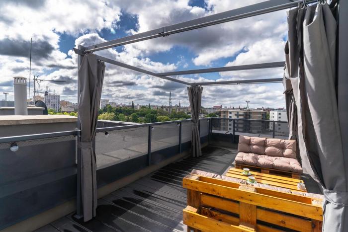 Apartament z tarasem i miejscem postojowym