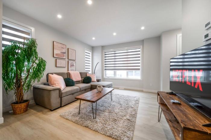 ExoticLUSHquietRetreatKingBed|WIFI|Parking|WEM