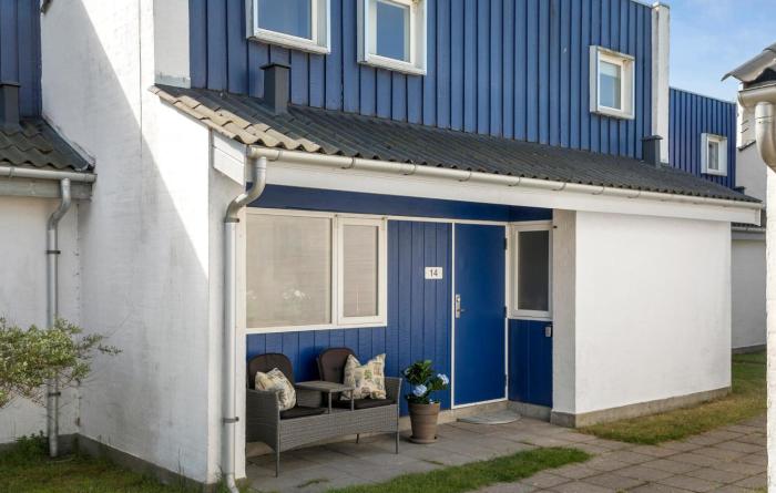 Stunning Home In Væggerløse With Wifi